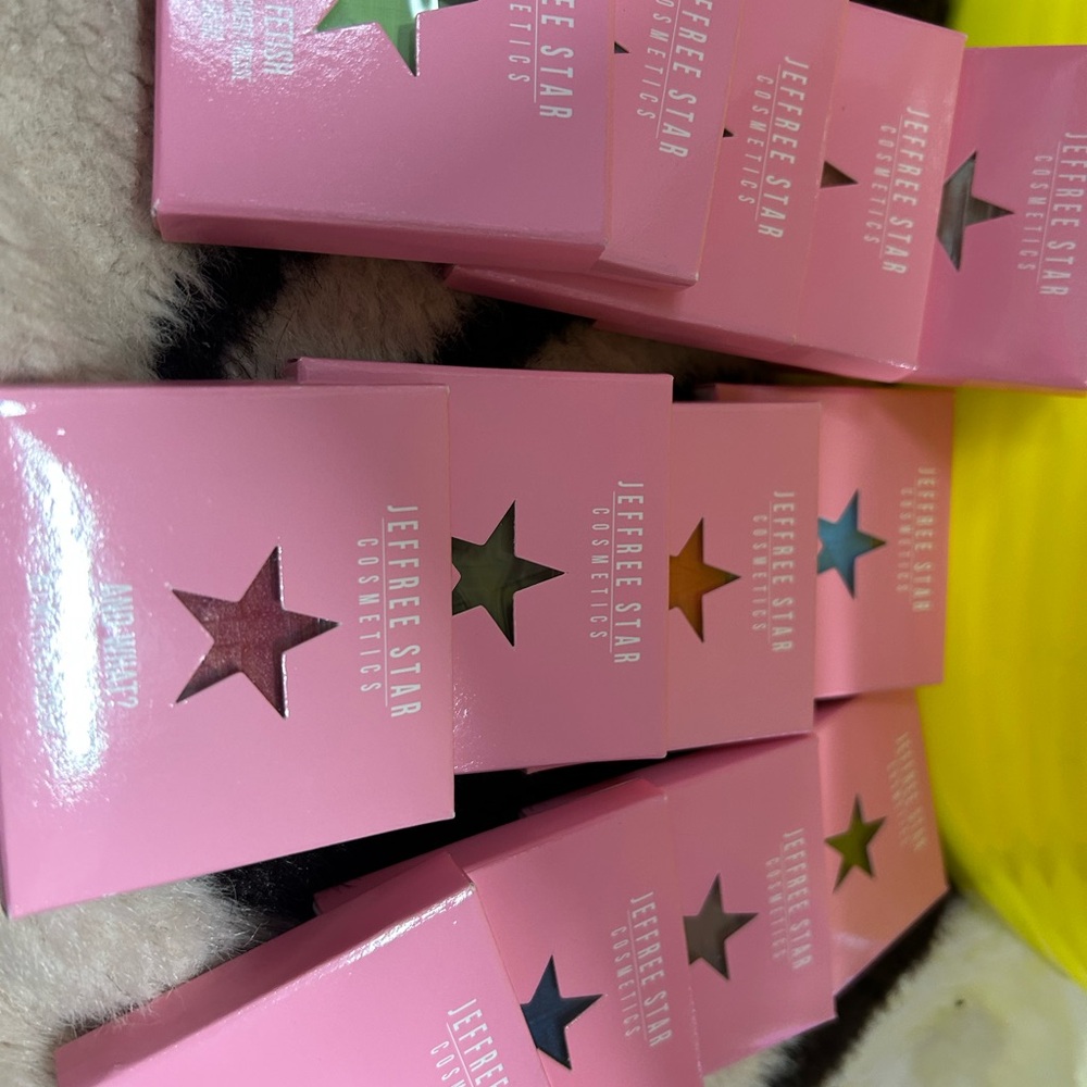 Jeffree star single eyeshadow